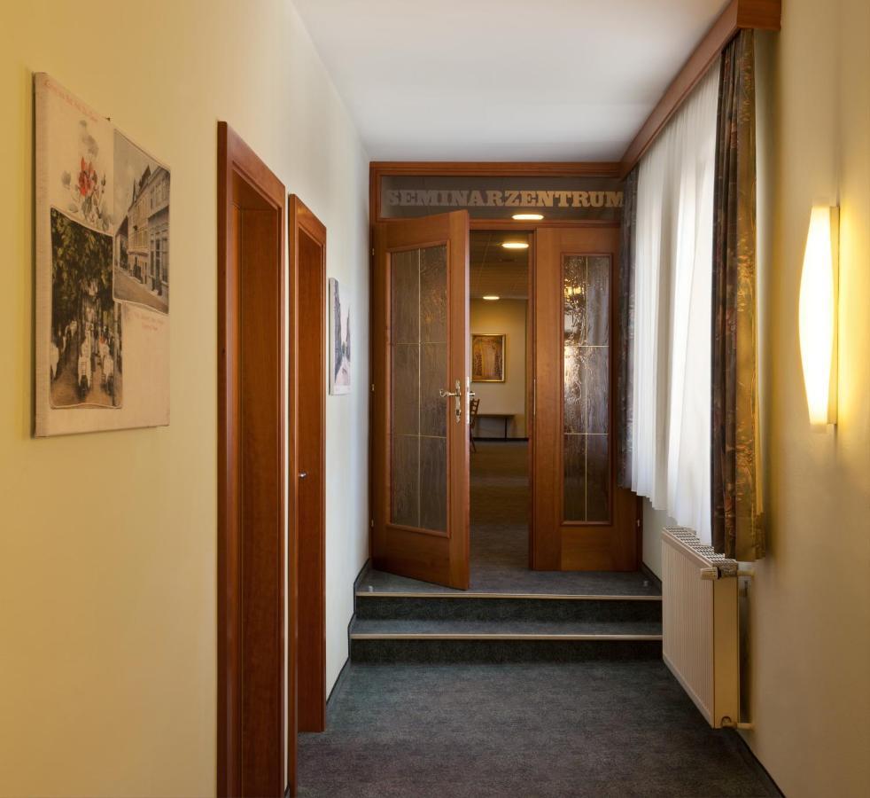 Hotel Hallerhof Bad Hall Exteriör bild