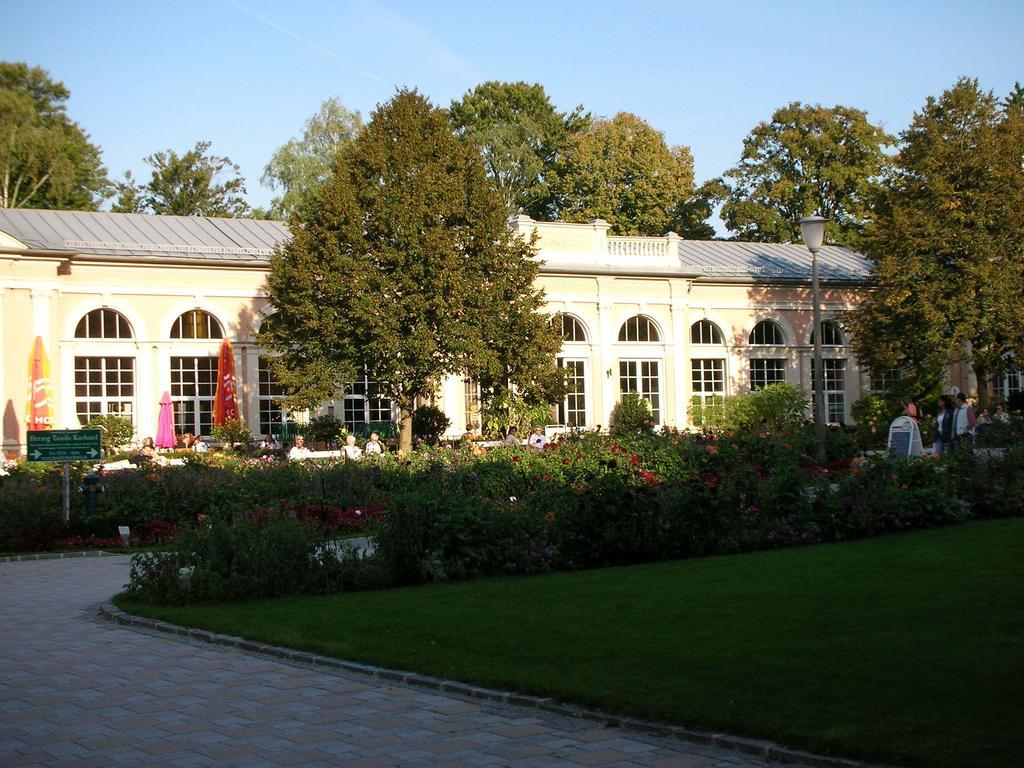 Hotel Hallerhof Bad Hall Exteriör bild